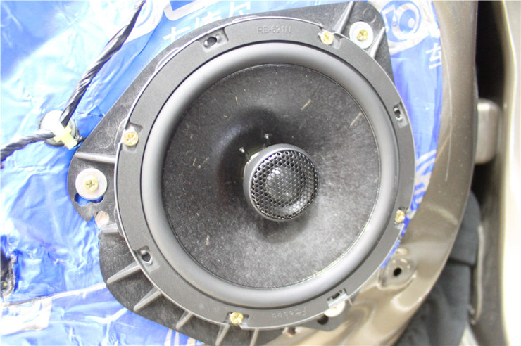 别克君威改装升级伊顿170.2 二分频套装喇叭  上海音豪